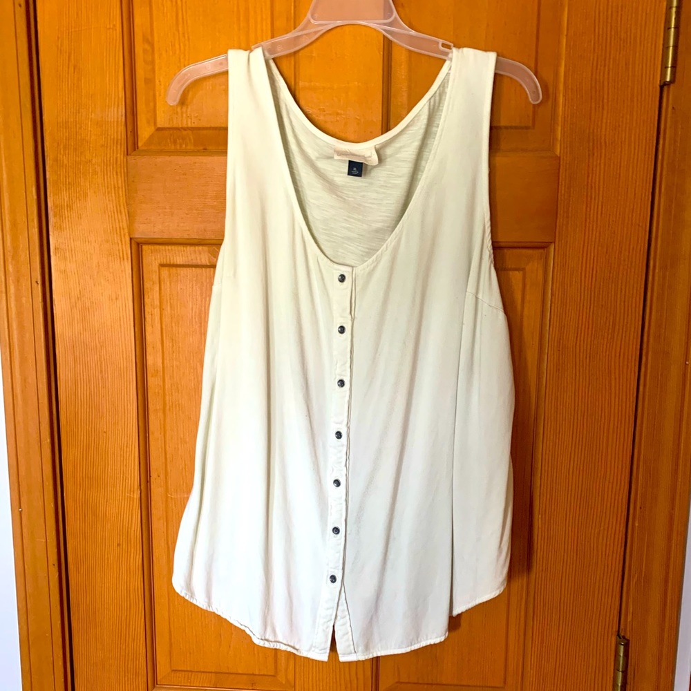 White 🤍 Button Up Tank Top